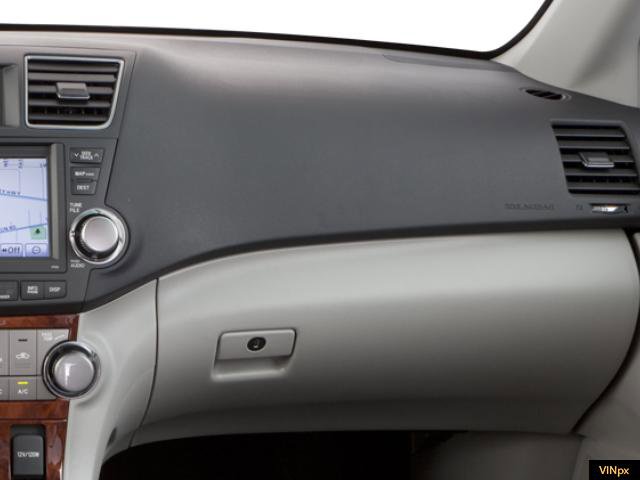 Used 2013 Toyota Highlander FWD image 5