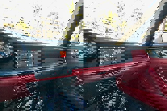 Used 2021 Porsche 911 Carrera image 67