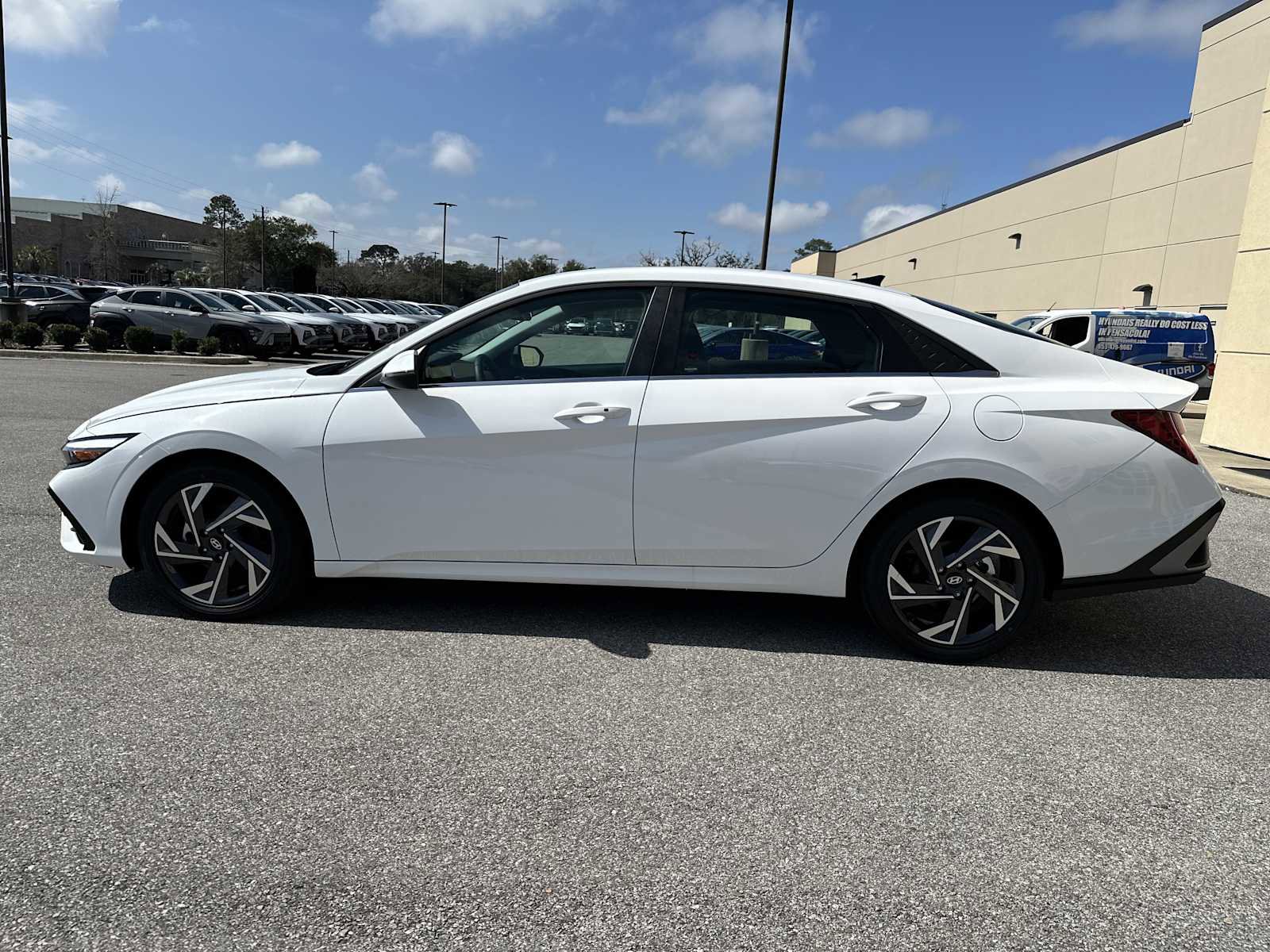 New 2026 Hyundai Elantra Limited w/ Cargo Package image 4