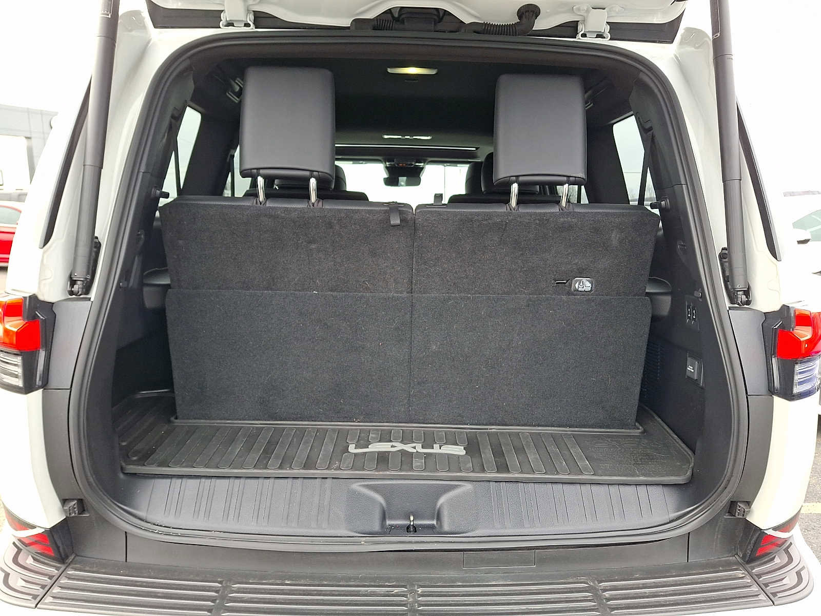 Used 2025 Lexus GX 550 Premium+ w/ Accessory Package (2T) image 27