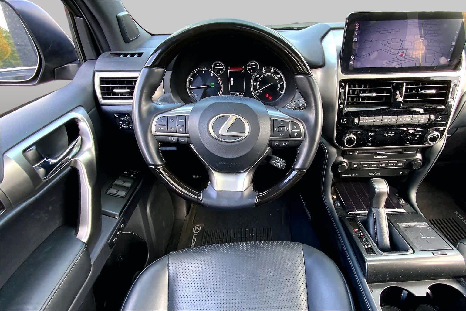 Used 2023 Lexus GX 460 Luxury w/ Sport Design Package AWD/4WD image 6