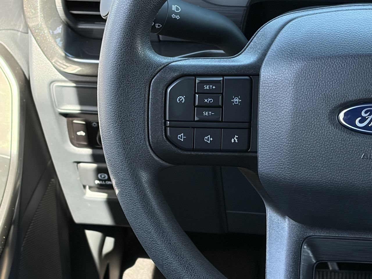 Used 2025 Ford F150 STX w/ Equipment Group 200A RWD image 20