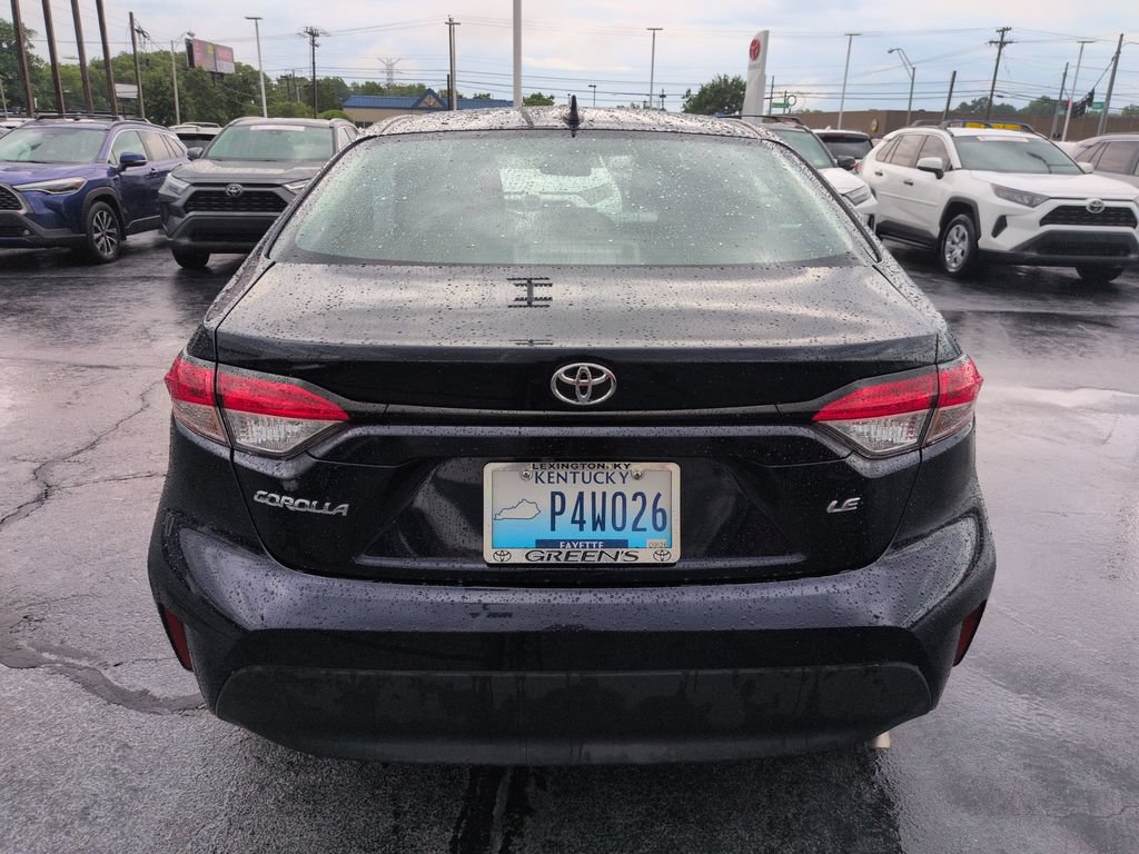 Certified 2025 Toyota Corolla LE FWD image 4