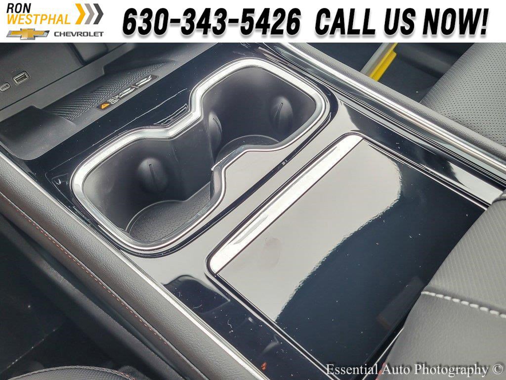 New 2026 Chevrolet Traverse Z71 w/ Driver Confidence Package AWD/4WD image 17
