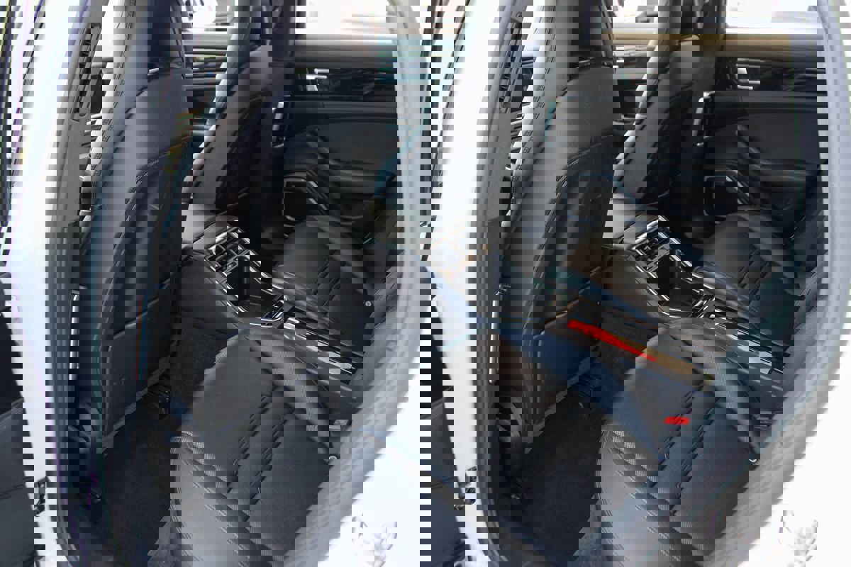 Used 2018 Porsche Panamera 4S image 20