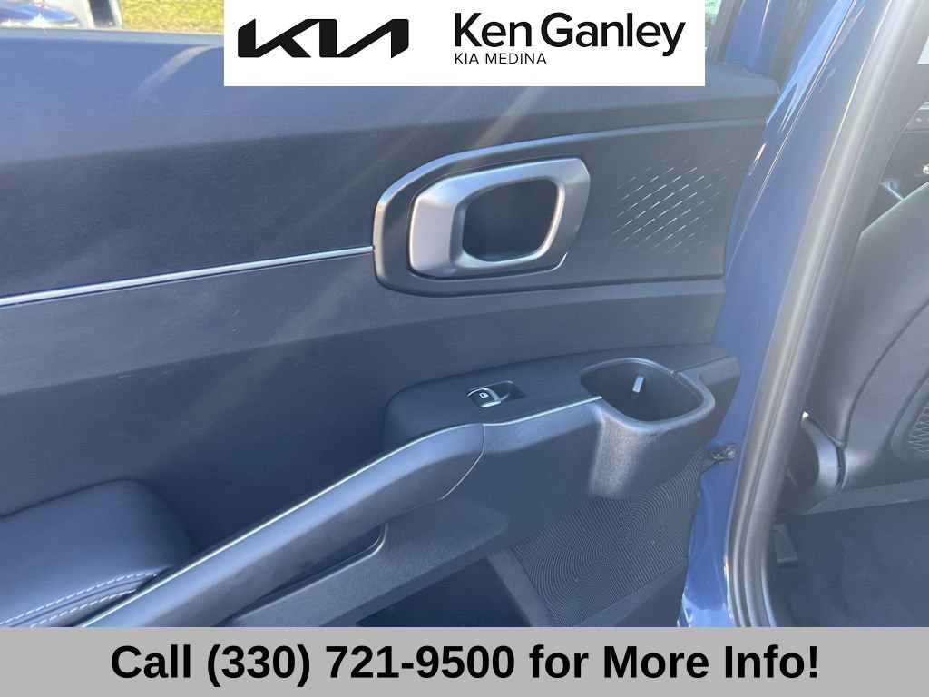 Certified 2025 Kia Sorento S FWD image 48