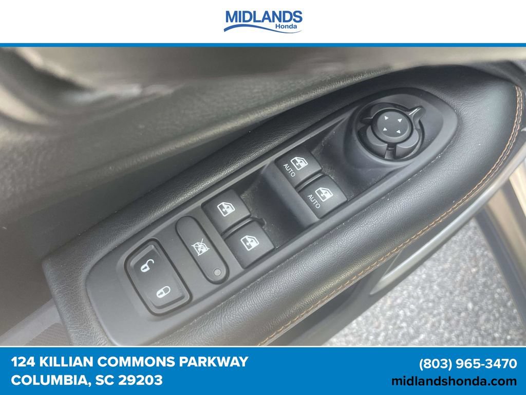 Used 2019 Jeep Compass Limited AWD/4WD image 16