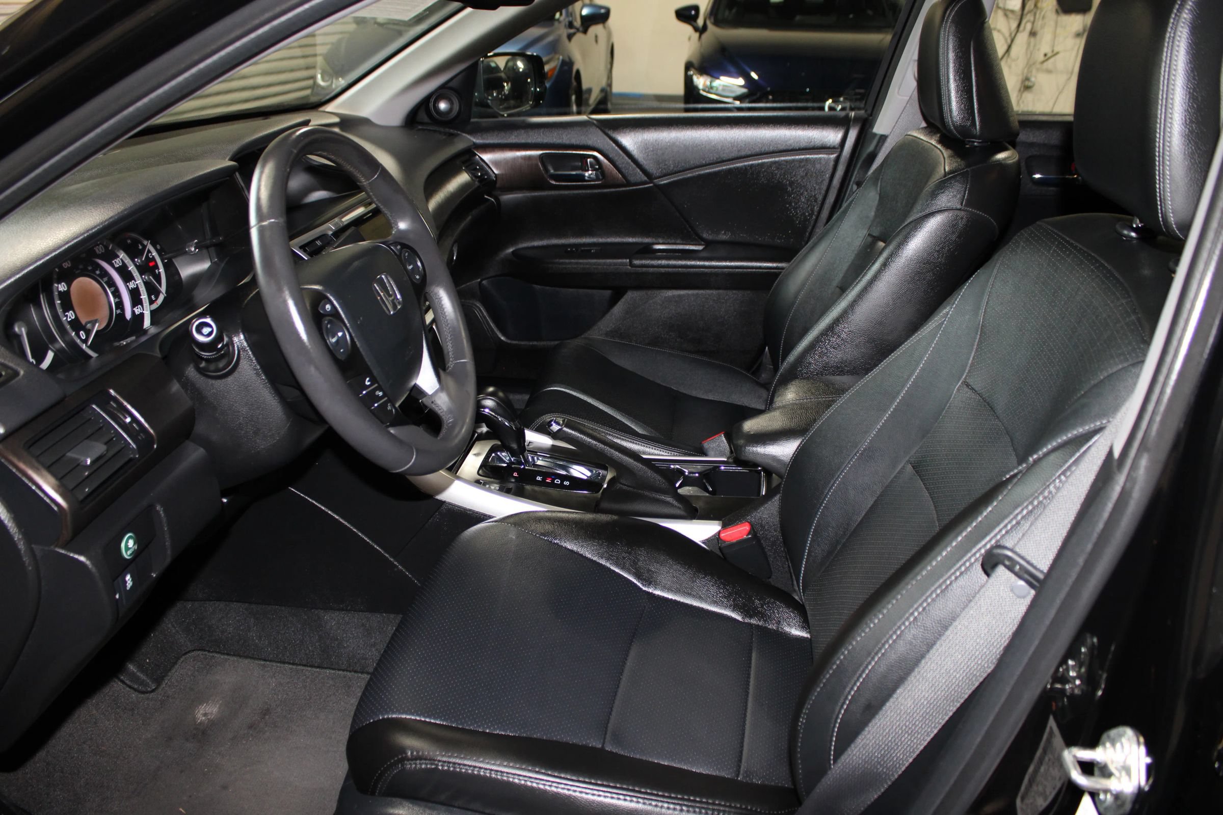 Used 2014 Honda Accord EX-L image 31