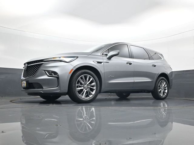 Used 2024 Buick Enclave Avenir w/ Avenir Technology Package image 22