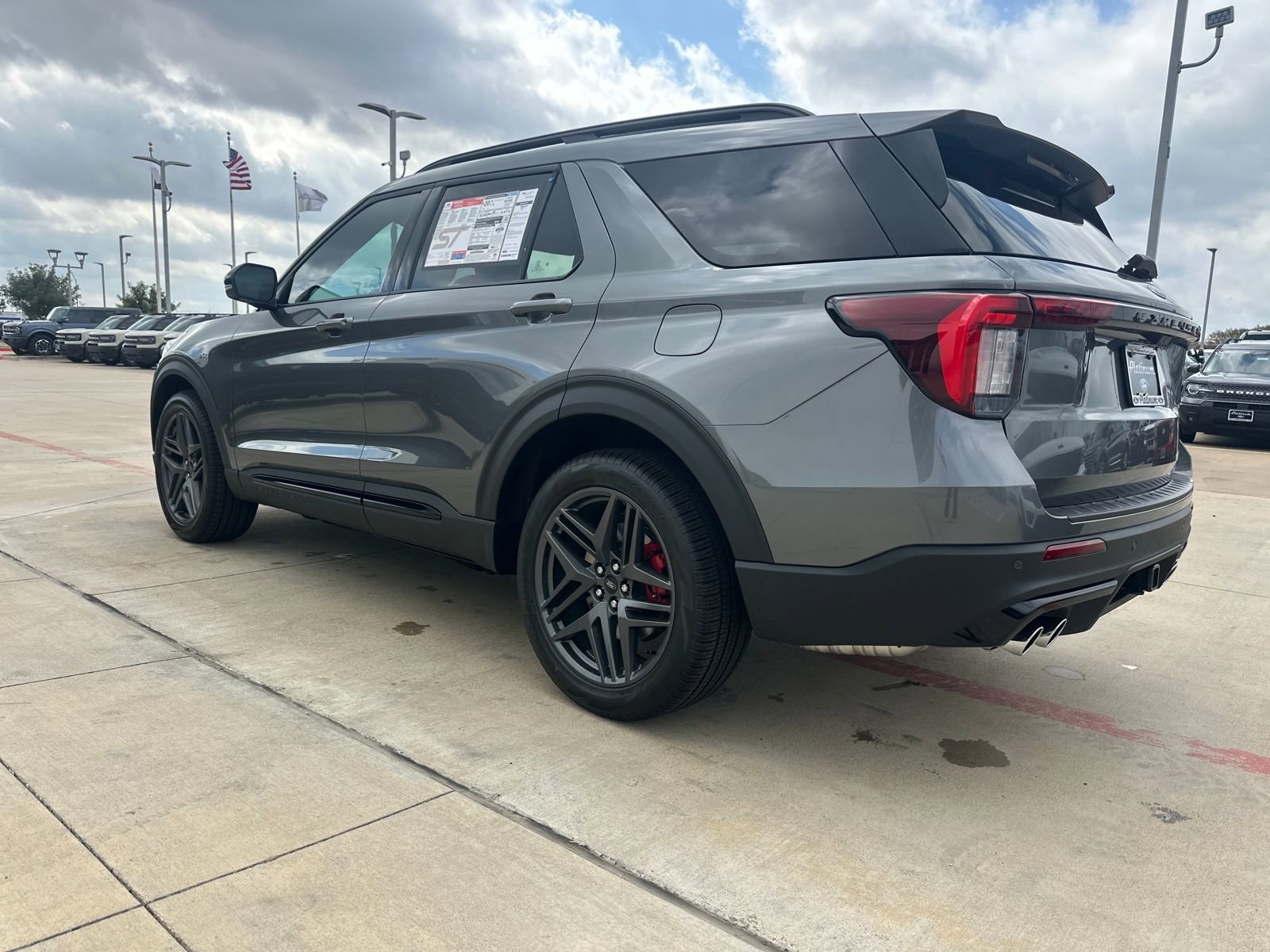 New 2026 Ford Explorer ST w/ Sun And Sound Package image 3