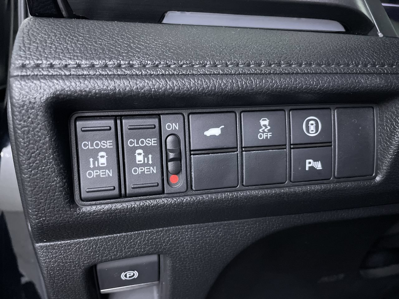 Used 2023 Honda Odyssey Touring image 25