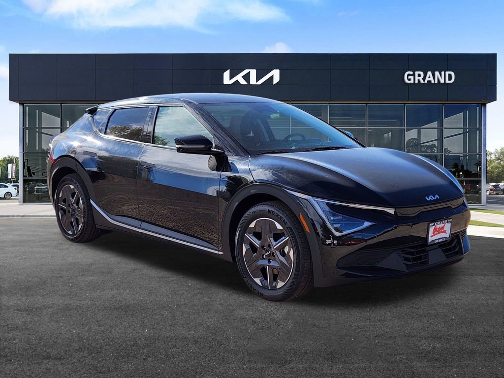 New 2025 Kia EV6 Light image 2