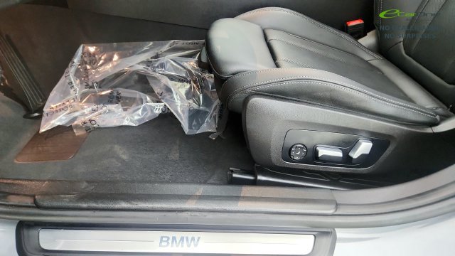 Used 2023 BMW 330i Sedan w/ Driving Assistance Package RWD image 53
