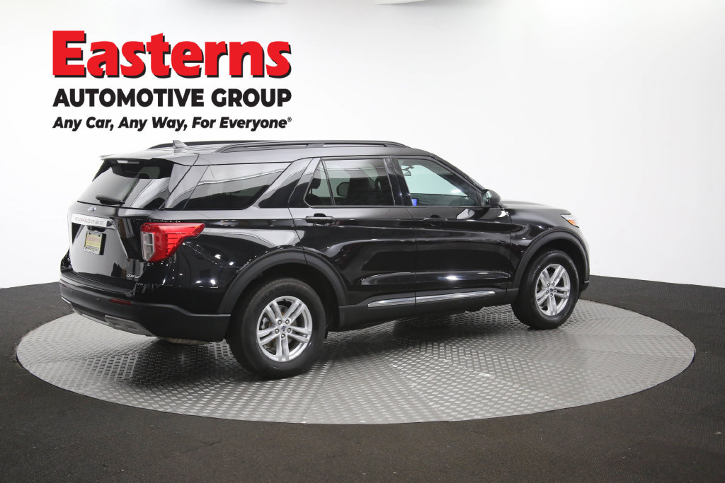 Used 2023 Ford Explorer XLT w/ Equipment Group 202A AWD/4WD image 44