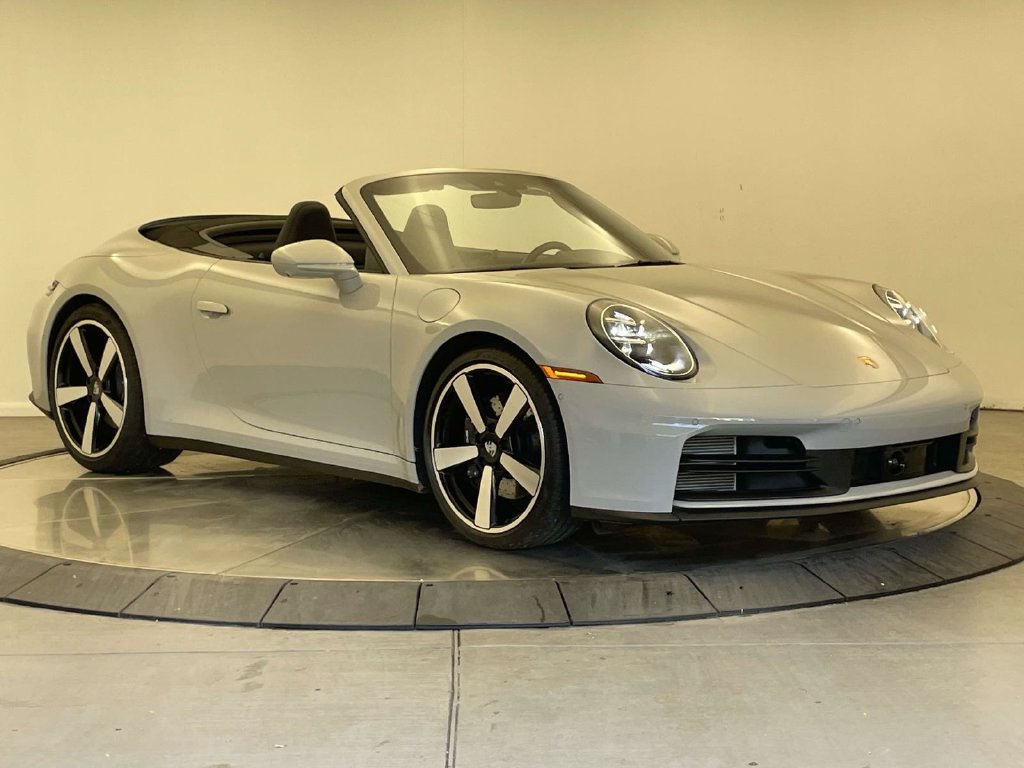 Used 2026 Porsche 911 Carrera RWD image 9