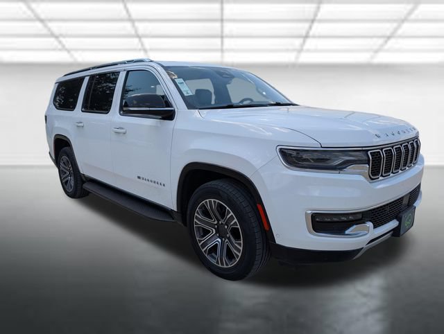 Used 2024 Jeep Wagoneer L Series II RWD image 1