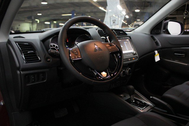 New 2026 Mitsubishi Outlander Sport SE image 5