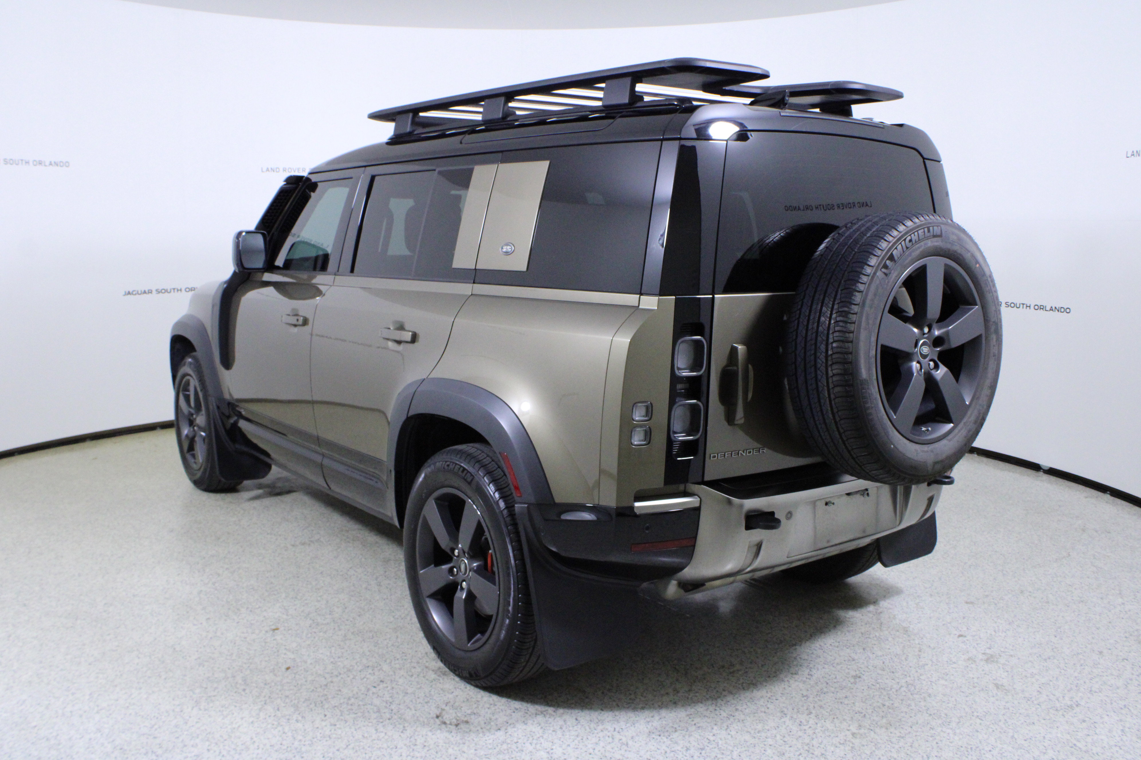 Used 2020 Land Rover Defender 110 X image 5