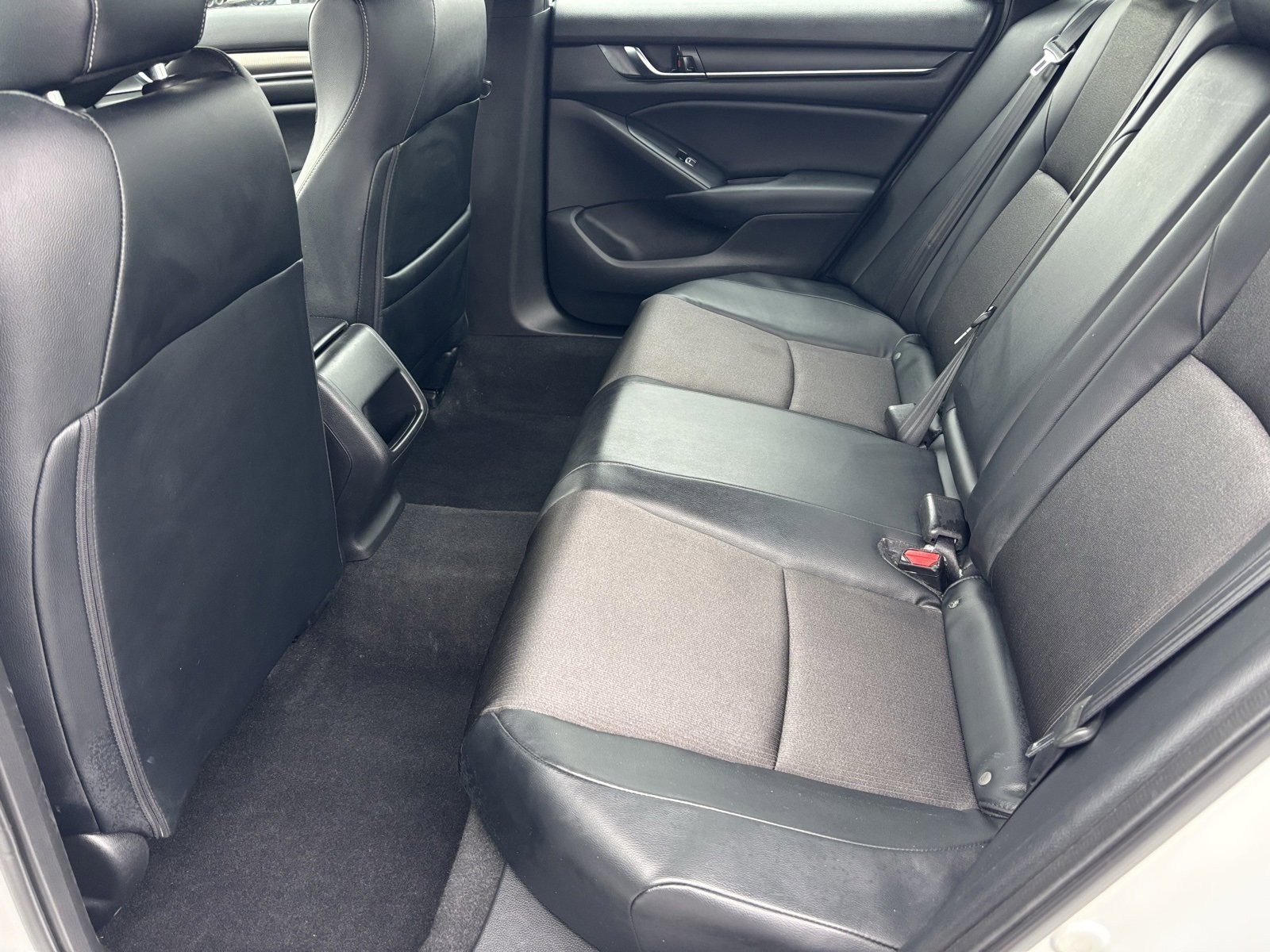 Used 2018 Honda Accord Sport image 20