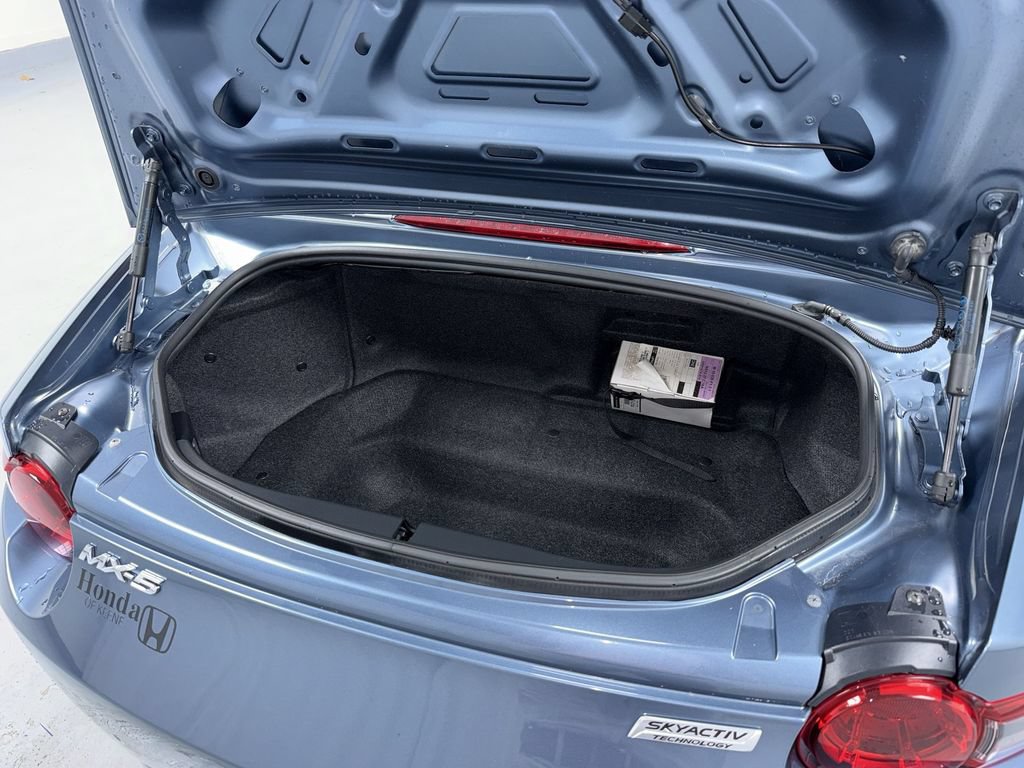 Used 2016 MAZDA MX-5 Miata Grand Touring RWD image 16