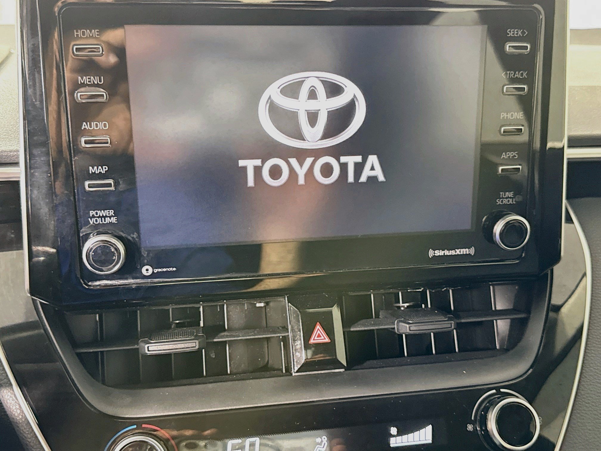 Used 2021 Toyota Corolla LE FWD image 18