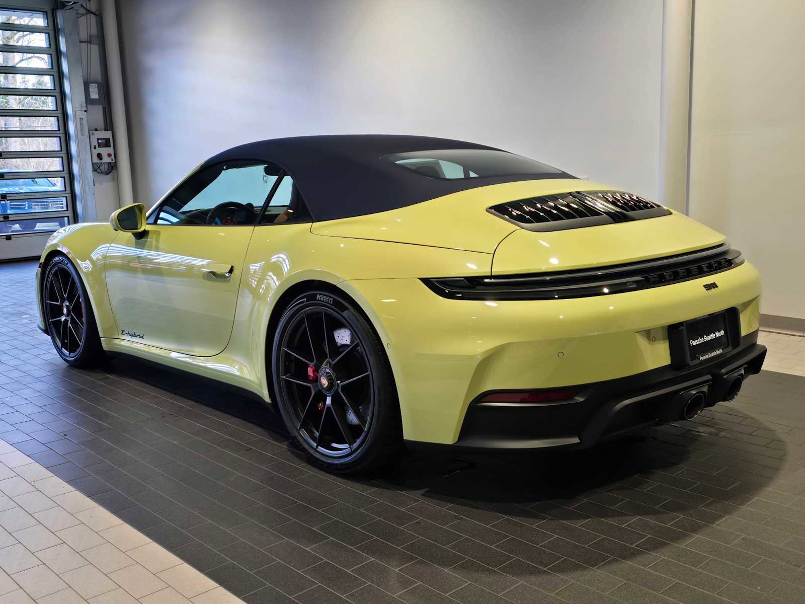 New 2026 Porsche 911 Carrera 4 GTS image 3