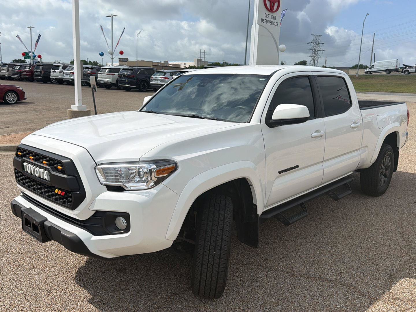 Used 2022 Toyota Tacoma SR5 RWD image 7