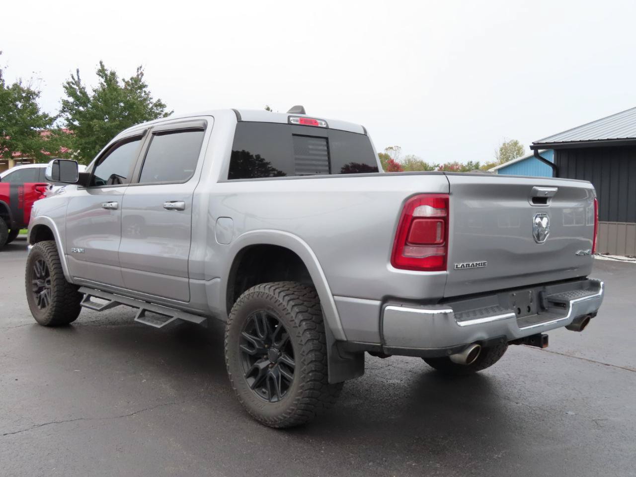 Used 2019 RAM 1500 Laramie AWD/4WD image 4