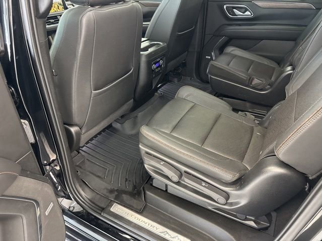 Used 2023 Chevrolet Suburban High Country image 23