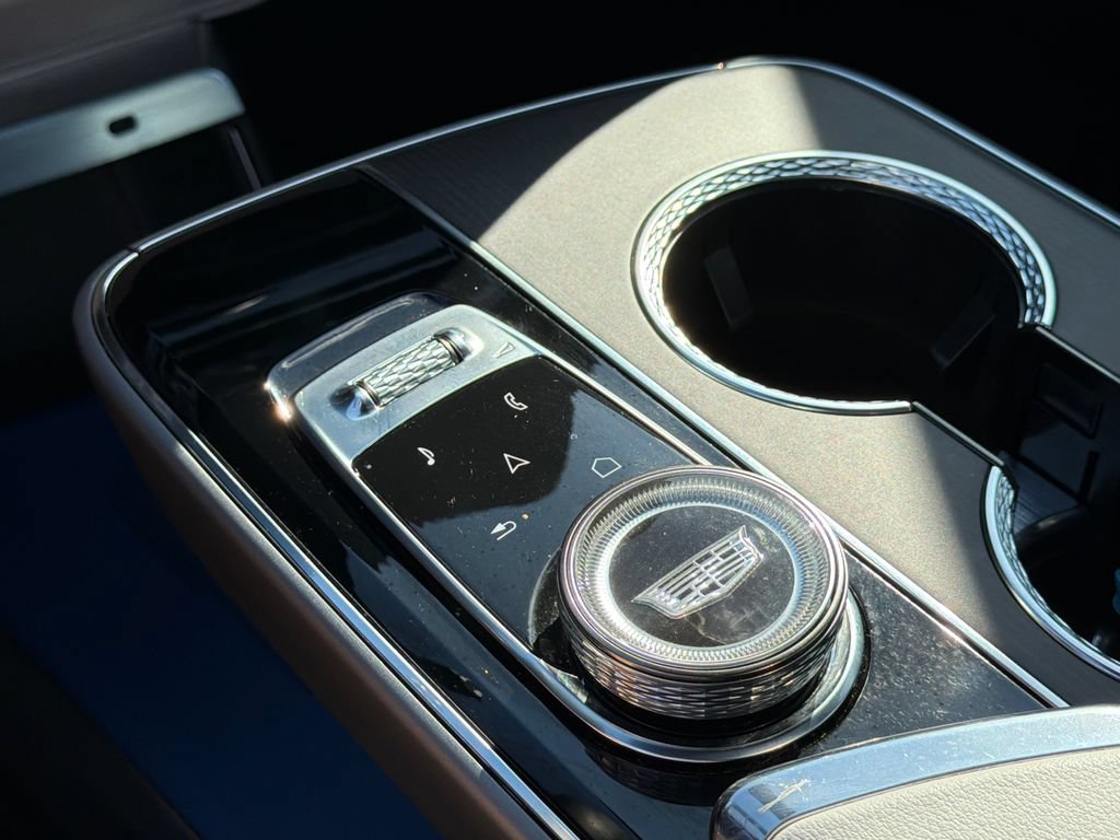 Used 2024 Cadillac Lyriq Sport RWD image 24