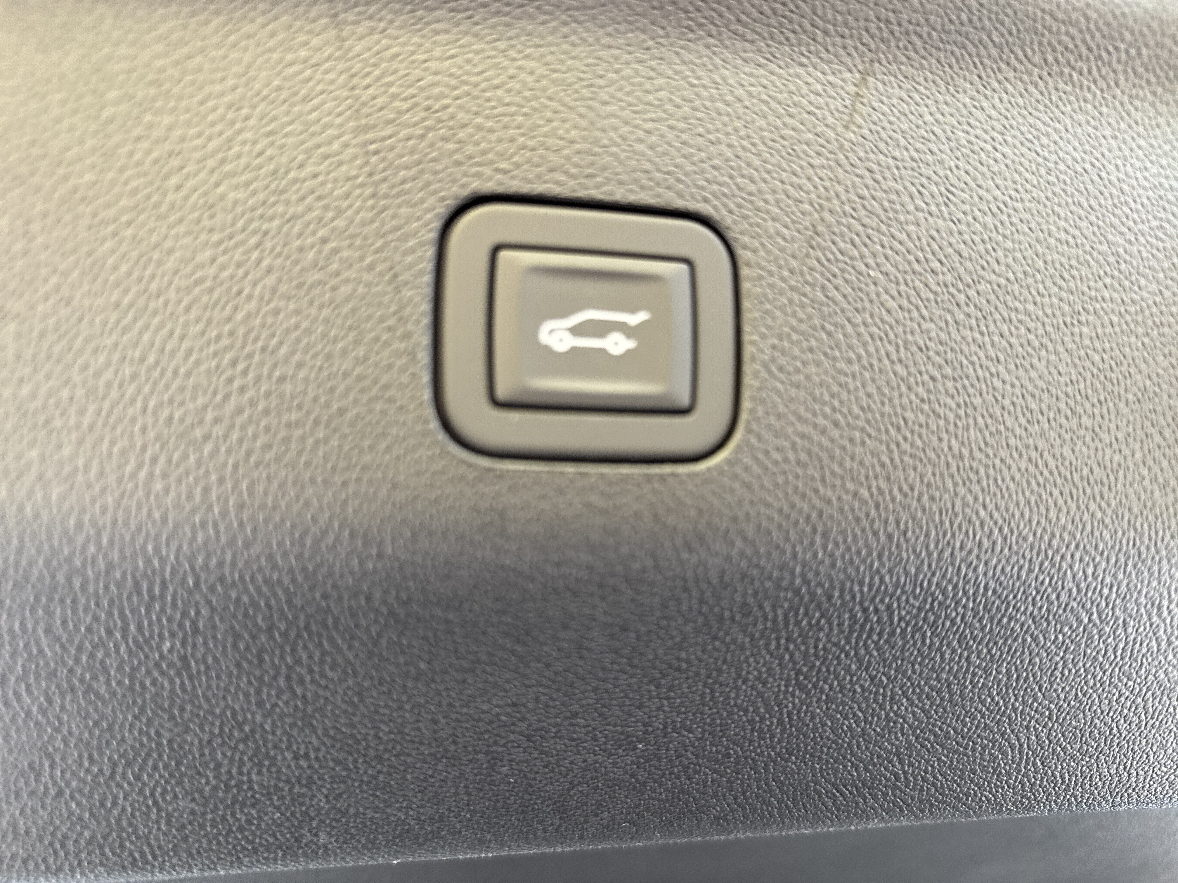 New 2026 GMC Yukon XL AT4 Ultimate AWD/4WD image 39
