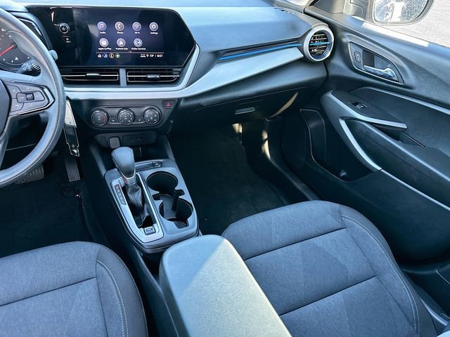 Used 2024 Chevrolet Trax LS w/ LS Convenience Package FWD image 22