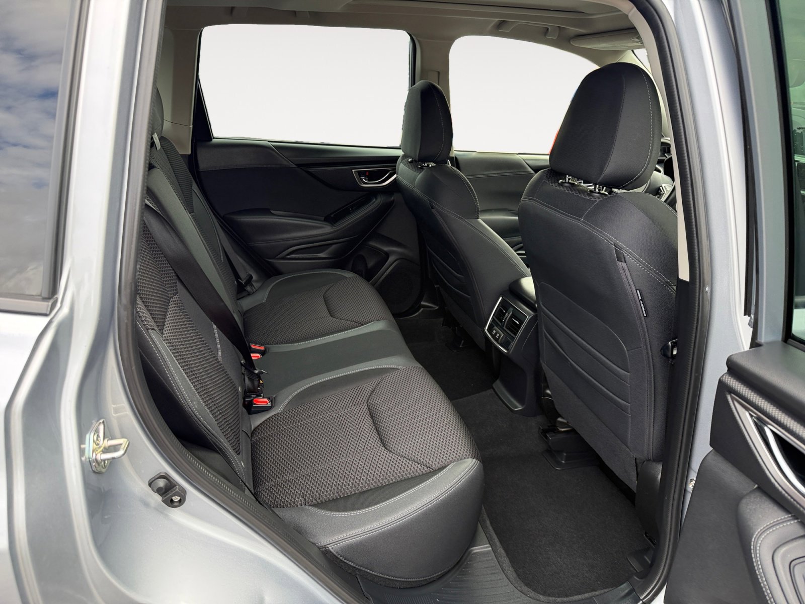 Certified 2022 Subaru Forester Premium AWD/4WD image 18