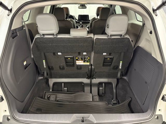 Certified 2023 Toyota Sienna XLE AWD/4WD image 6