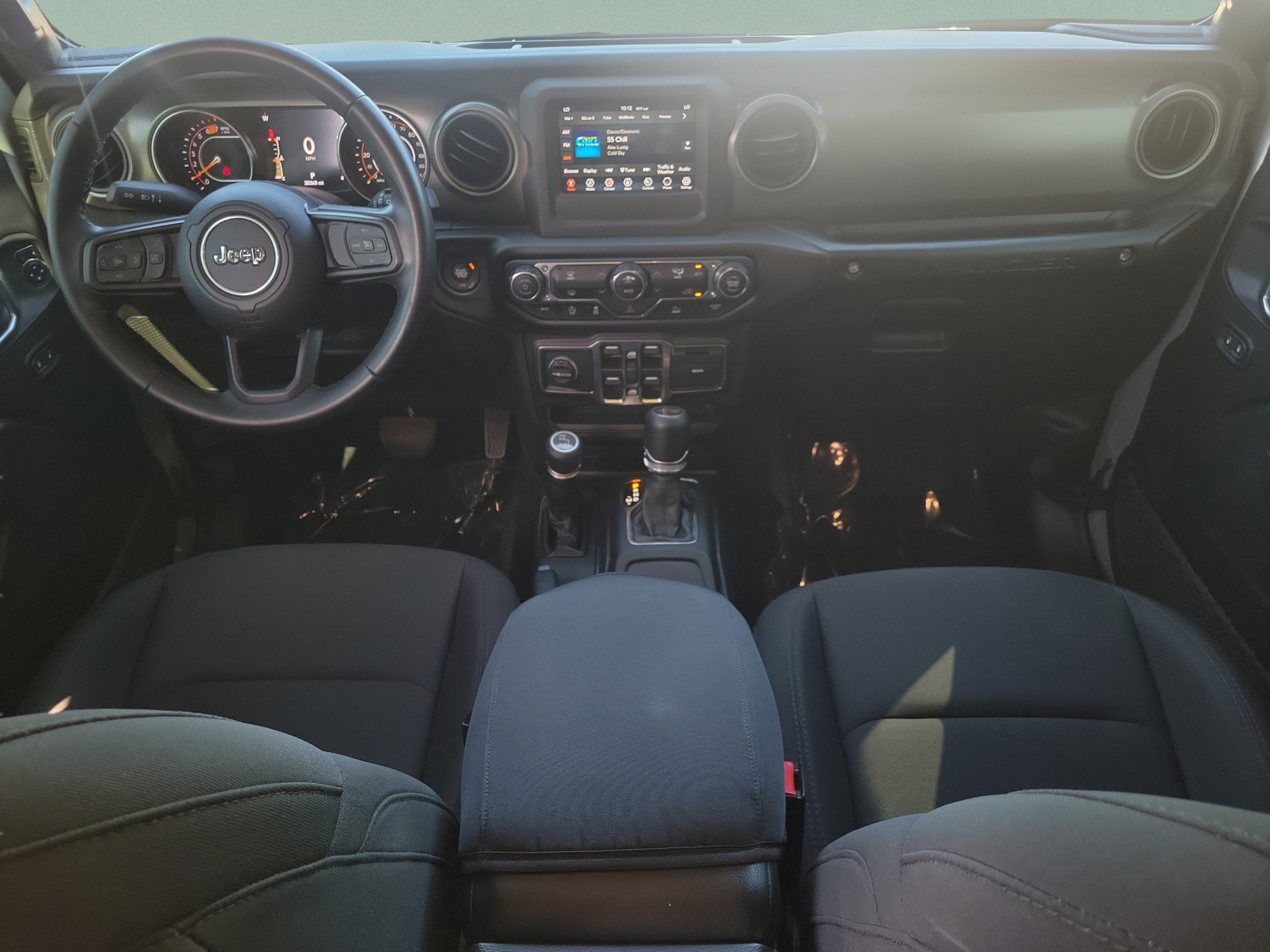 Used 2022 Jeep Wrangler Unlimited Sport AWD/4WD image 11