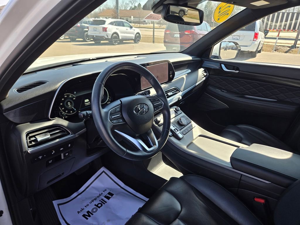 Used 2022 Hyundai Palisade Calligraphy image 2