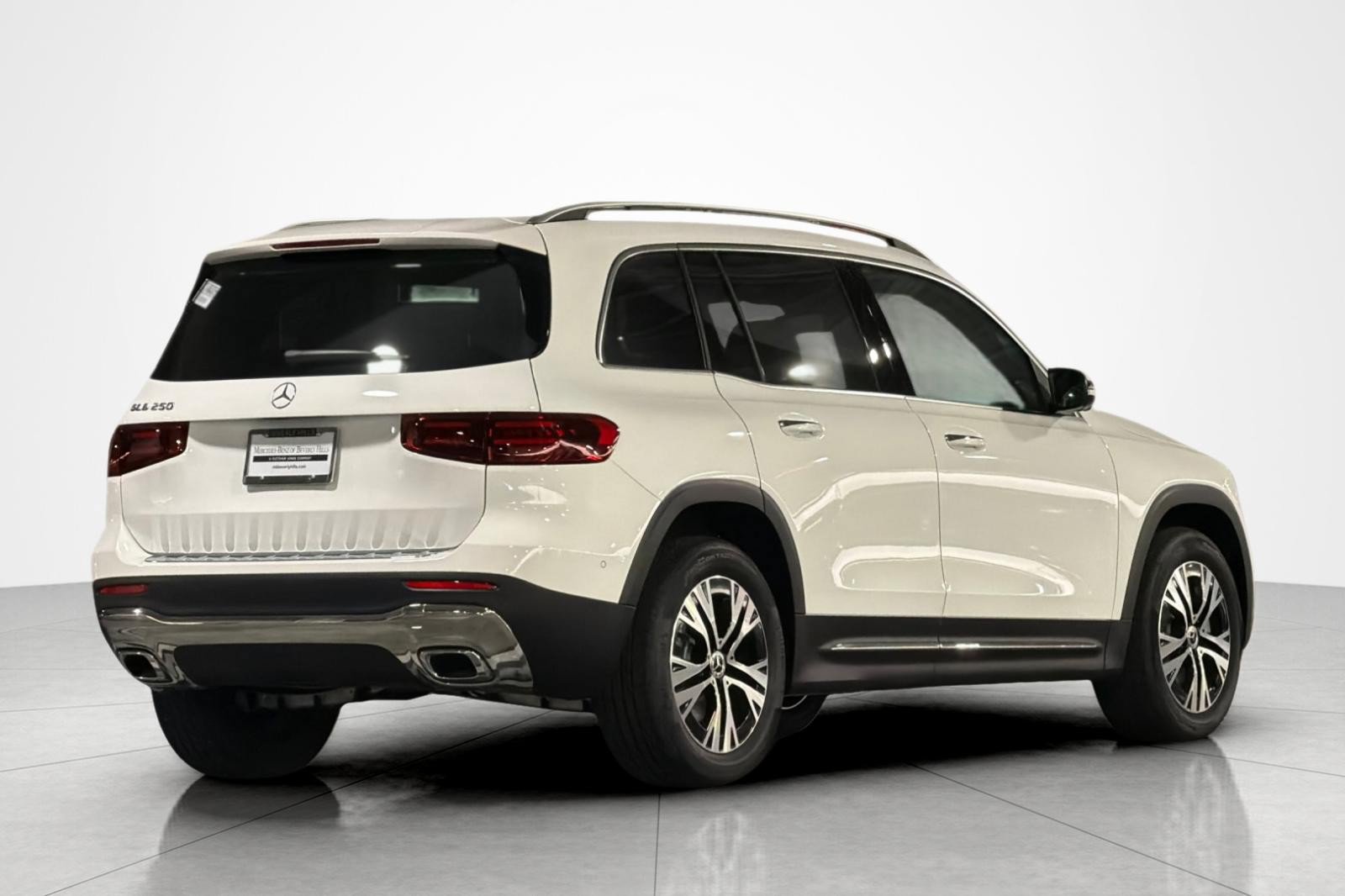 New 2026 Mercedes-Benz GLB 250 image 5
