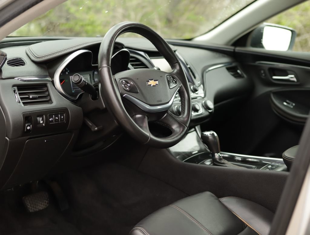 Used 2016 Chevrolet Impala LTZ image 9