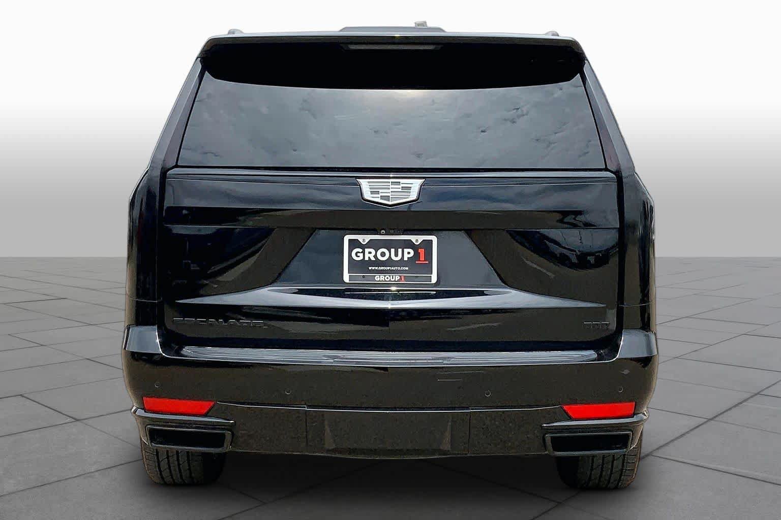 Used 2021 Cadillac Escalade Sport w/ Driver Assist Tech Package AWD/4WD image 5