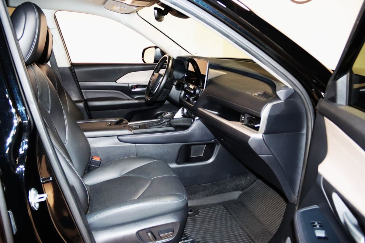 Used 2024 Toyota Grand Highlander FWD image 50