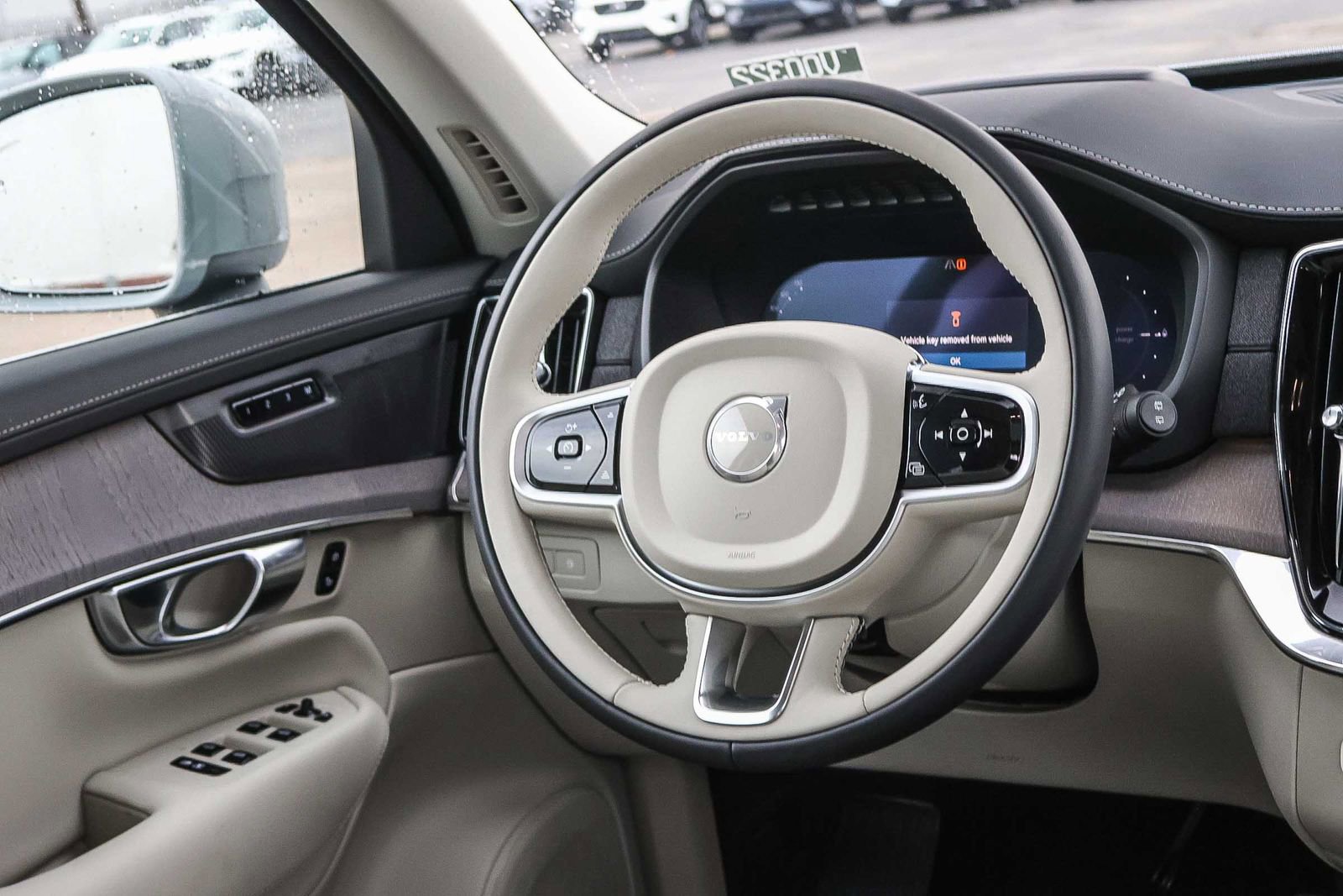 New 2026 Volvo XC90 T8 Ultra w/ Protection Package Premier image 26