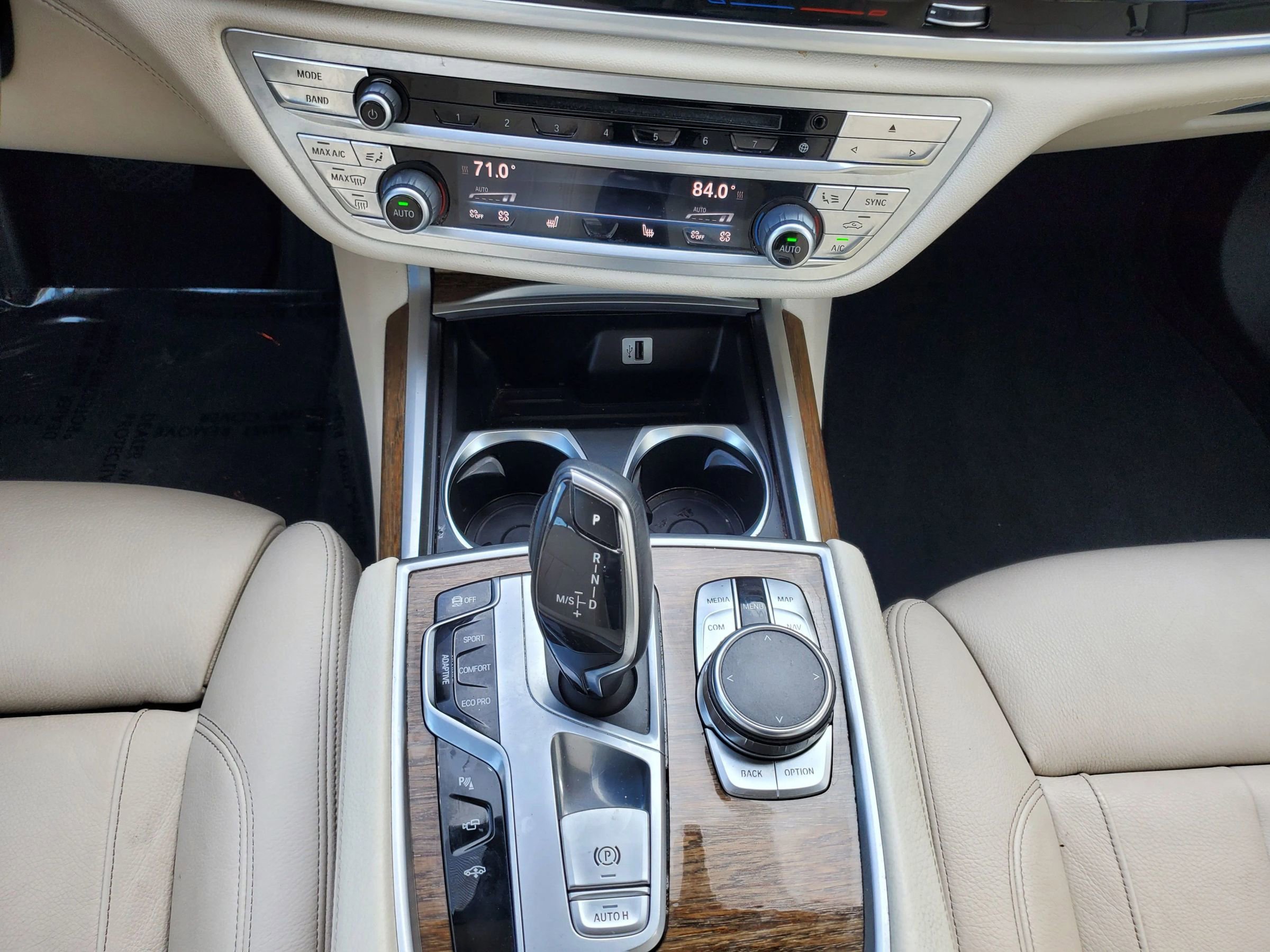Used 2018 BMW 750i xDrive image 51