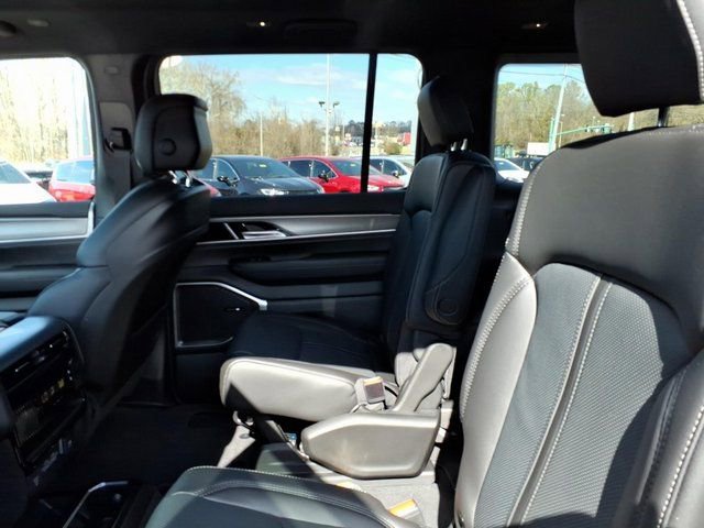 New 2026 Jeep Grand Wagoneer 4WD image 8