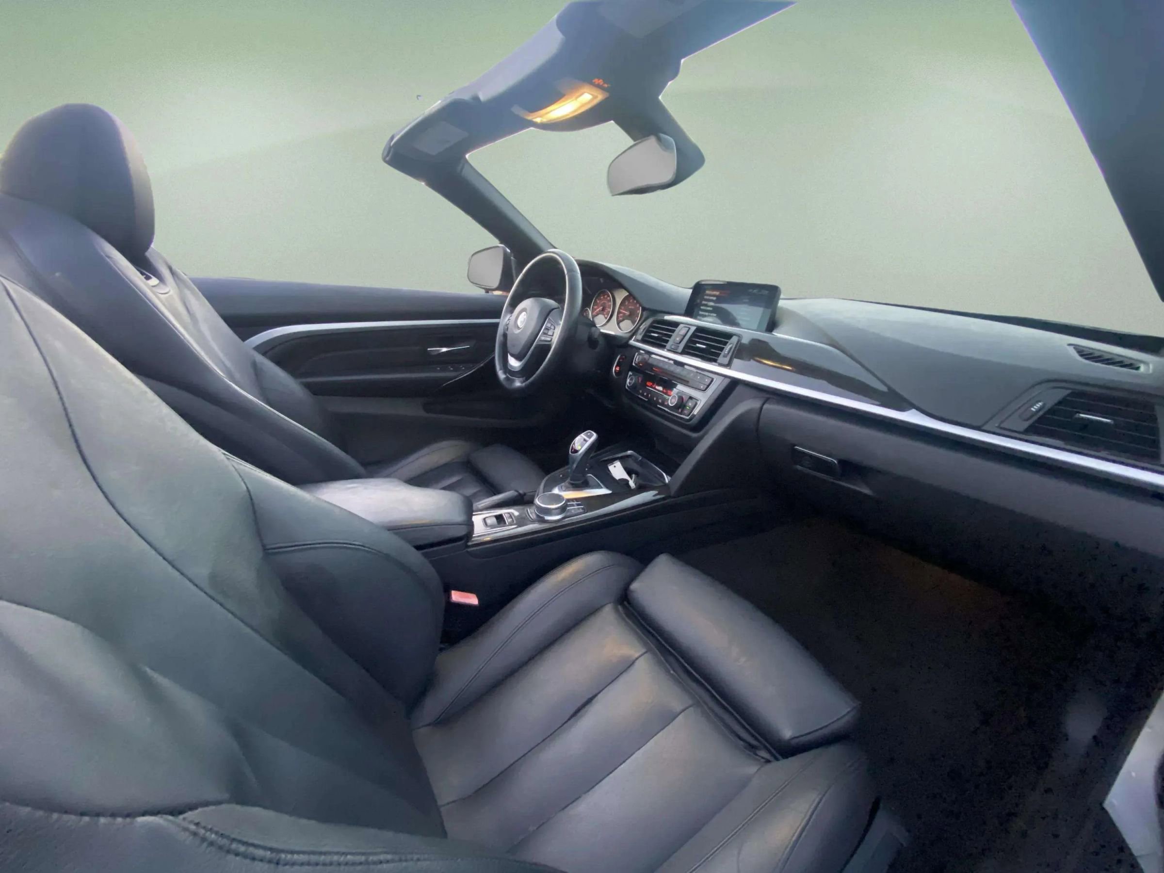 Used 2017 BMW 440i Convertible image 17