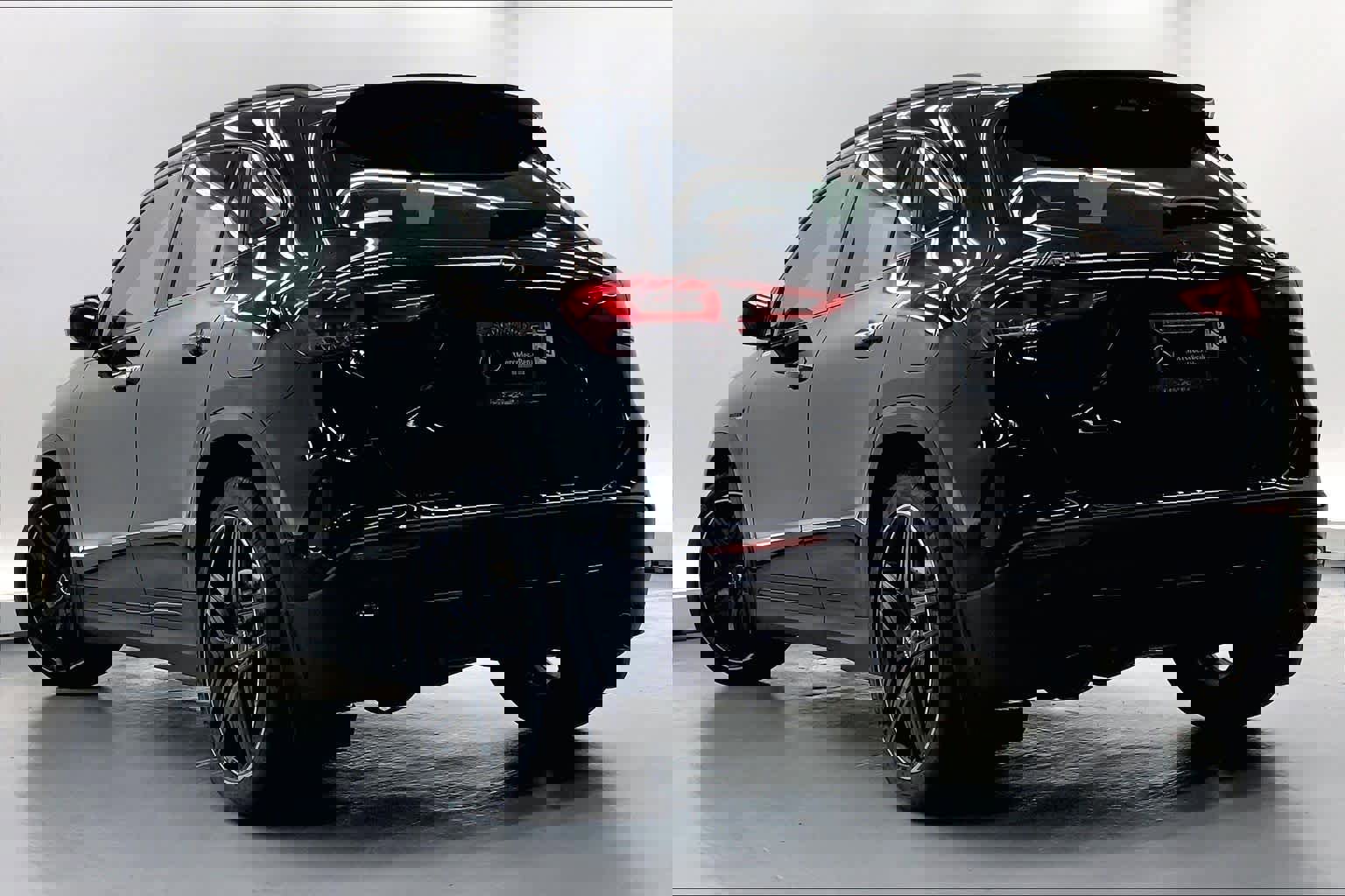 Certified 2022 Mercedes-Benz GLA 35 AMG 4MATIC image 2