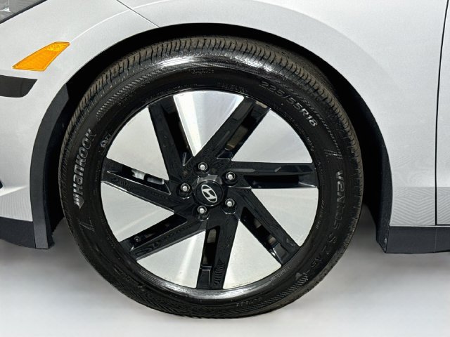 Certified 2024 Hyundai Ioniq 6 SE RWD image 31