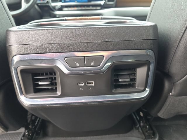 Used 2024 Chevrolet Silverado 1500 High Country w/ Technology Package AWD/4WD image 11