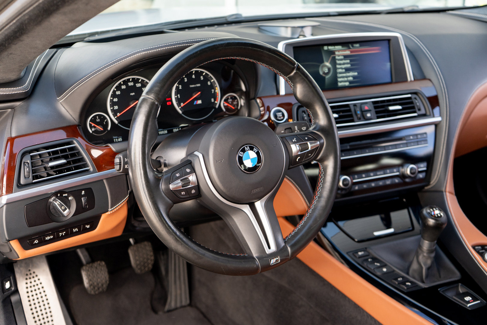 Used 2014 BMW M6 Coupe RWD image 14