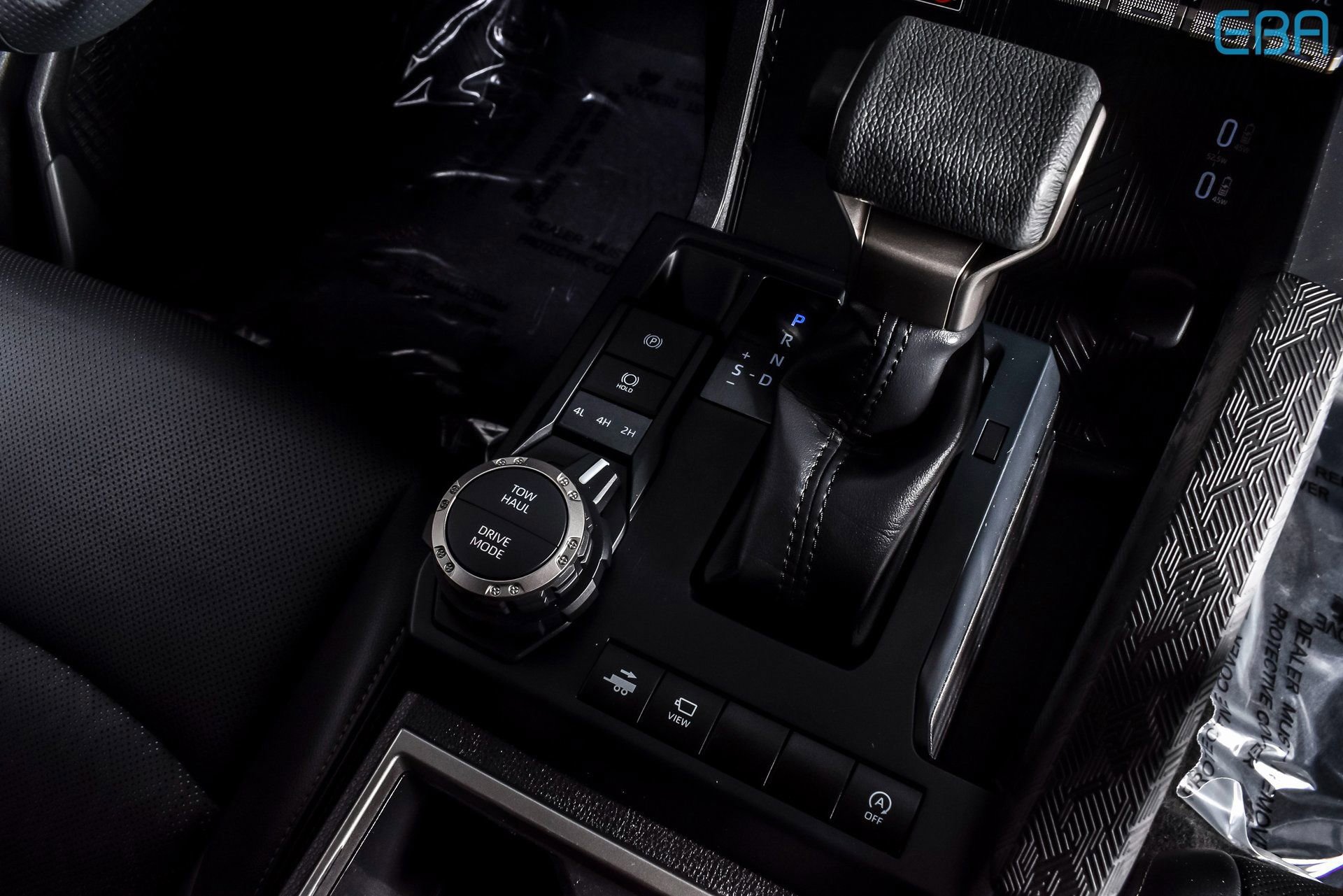 Used 2025 Toyota Tacoma Limited w/ Tow Tech Package image 25