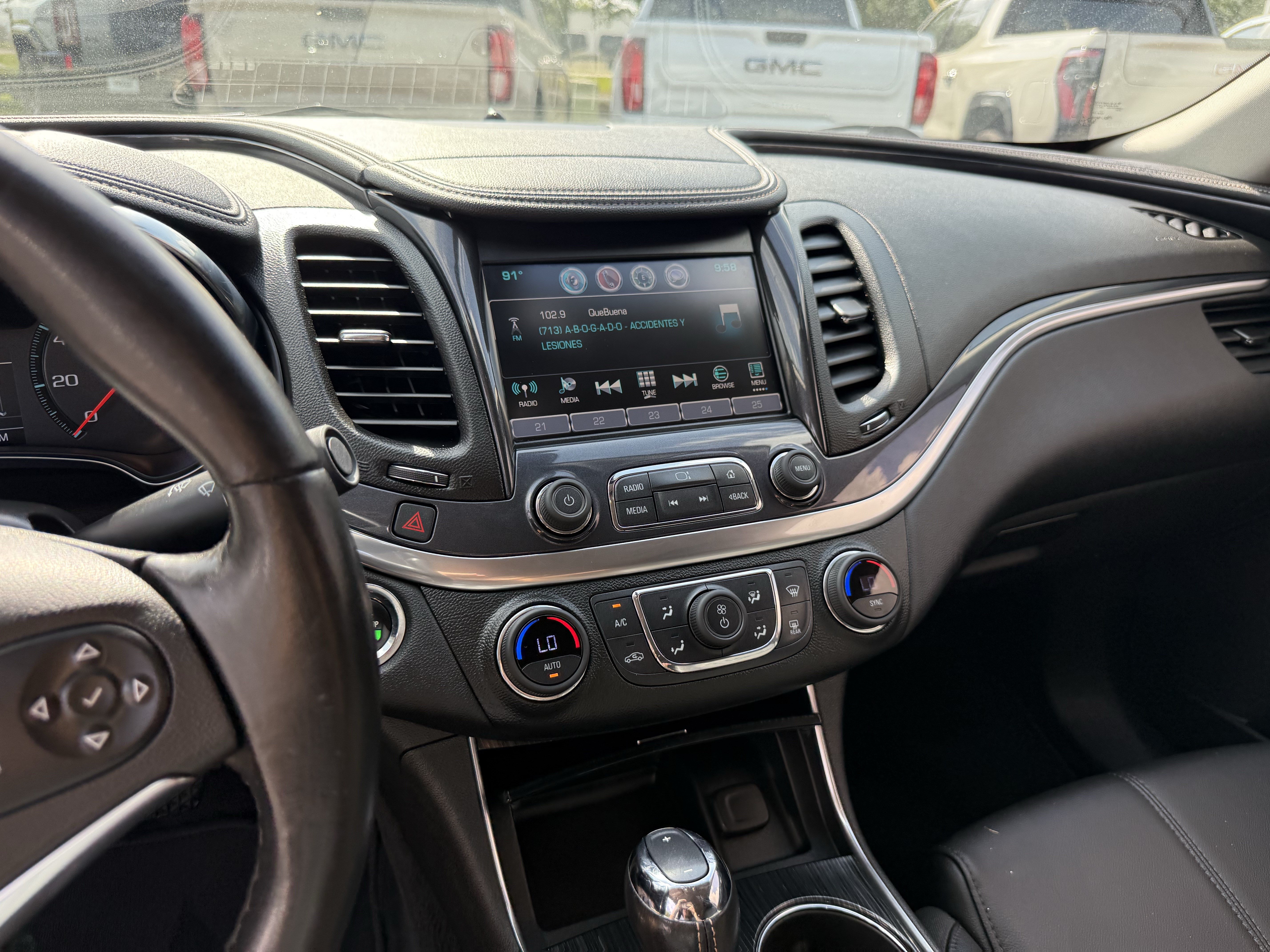 Used 2019 Chevrolet Impala LT FWD image 19